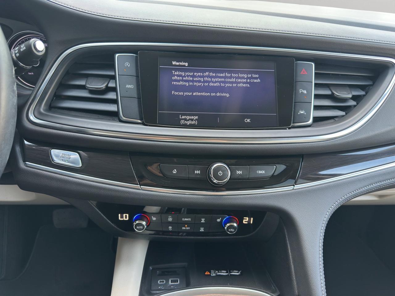 2023 Buick Enclave Essence | Reverse Cam | Heated Seats Photo
