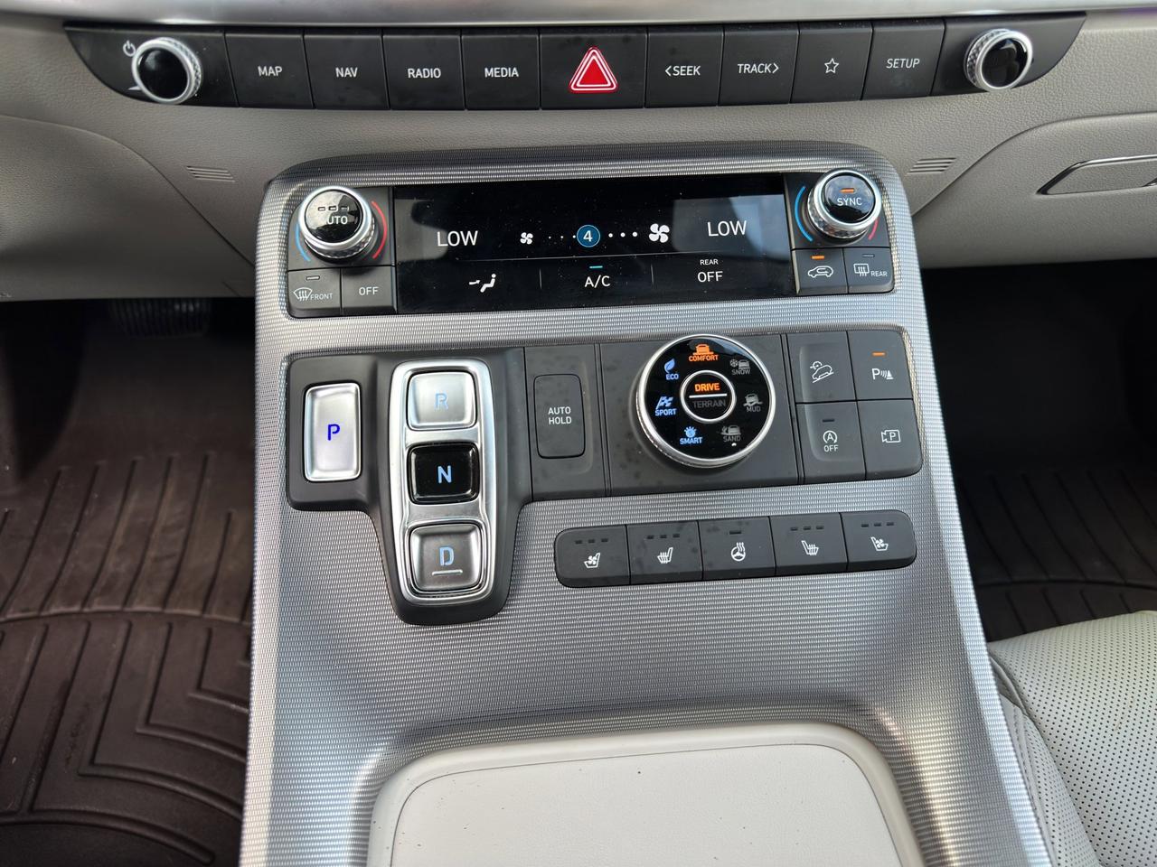 2023 Hyundai PALISADE Ultimate Calligraphy | Reverse Cam | Heated Seats Photo