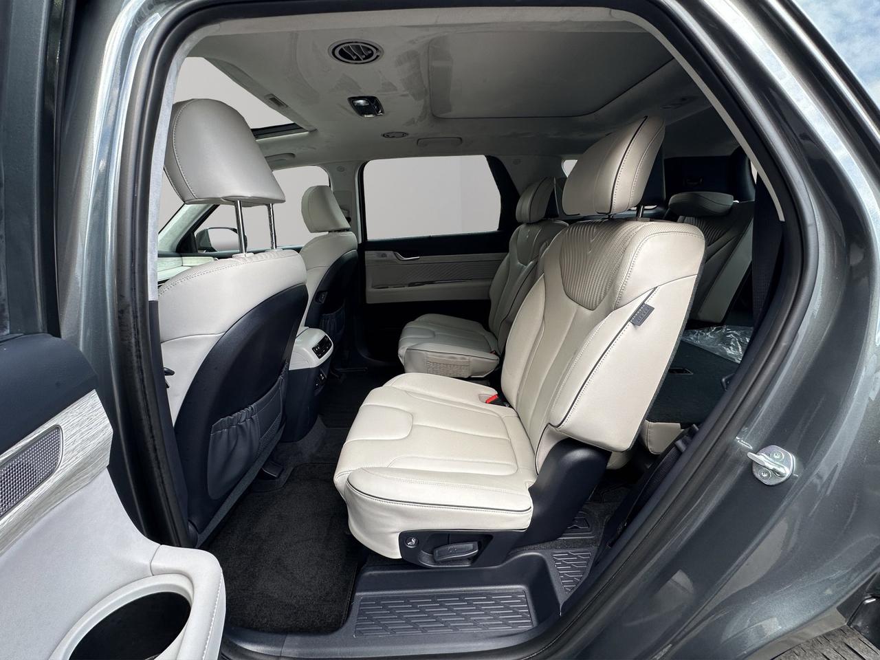 2023 Hyundai PALISADE Ultimate Calligraphy | Reverse Cam | Heated Seats Photo