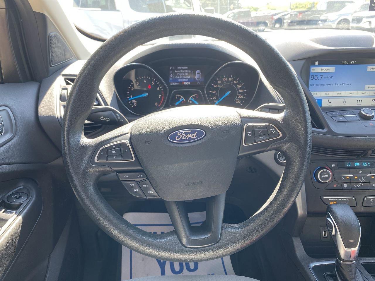 2019 Ford Escape SE Photo