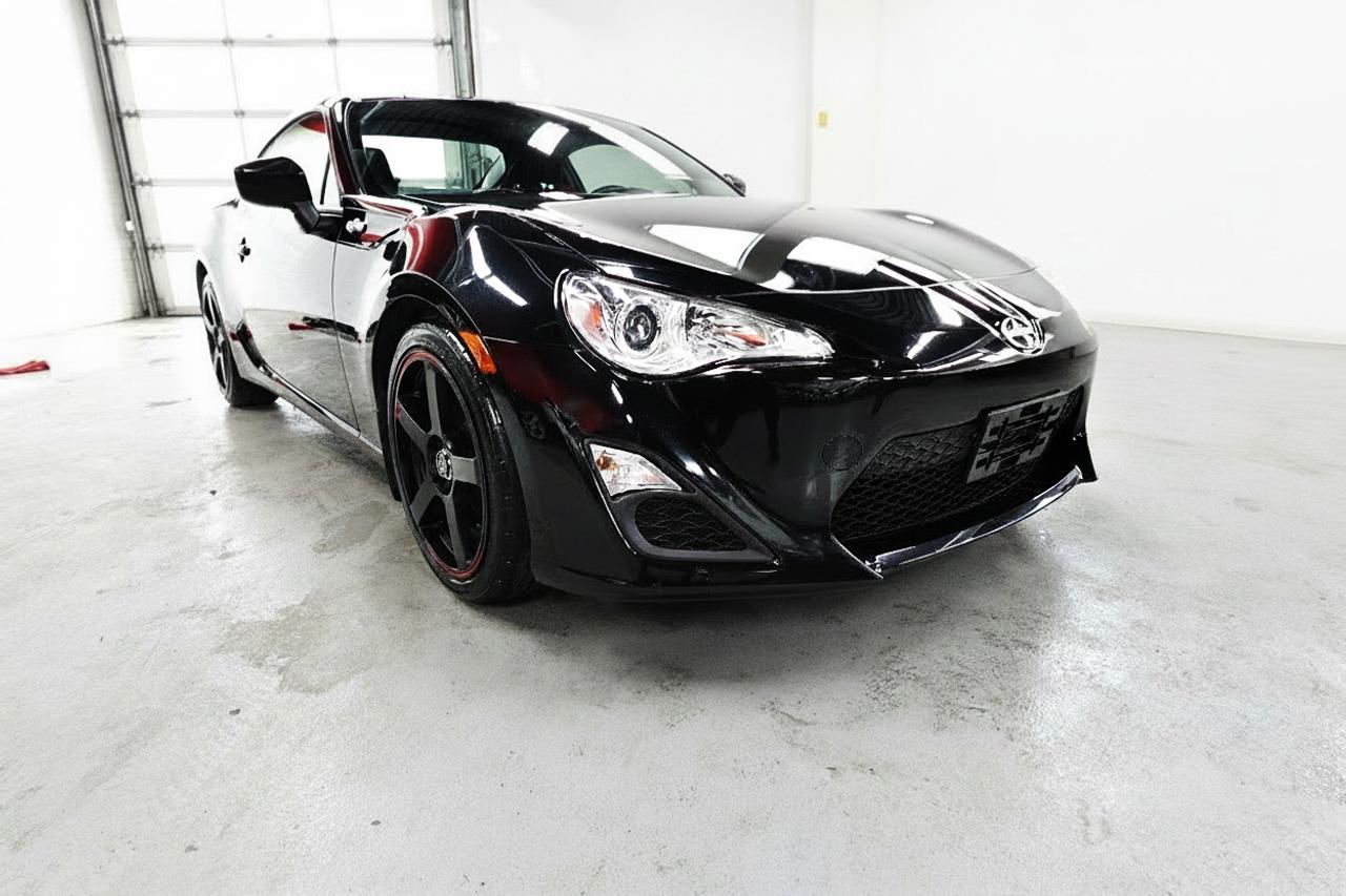 2016 Scion FR-S VERY LOW KM,NO ACCIDENT,ALL SERVICE RECORDS Photo0