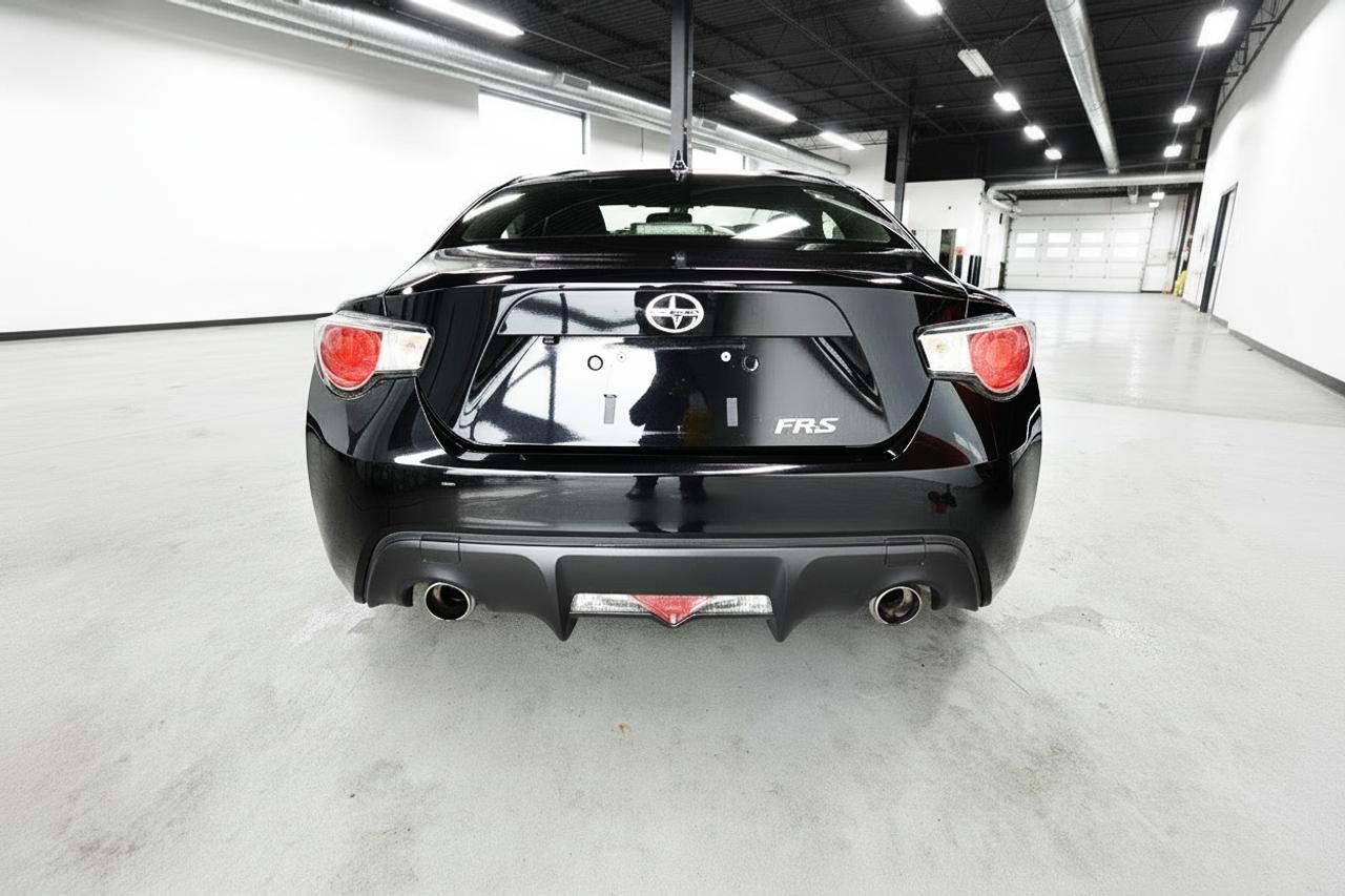 2016 Scion FR-S VERY LOW KM,NO ACCIDENT,ALL SERVICE RECORDS Photo