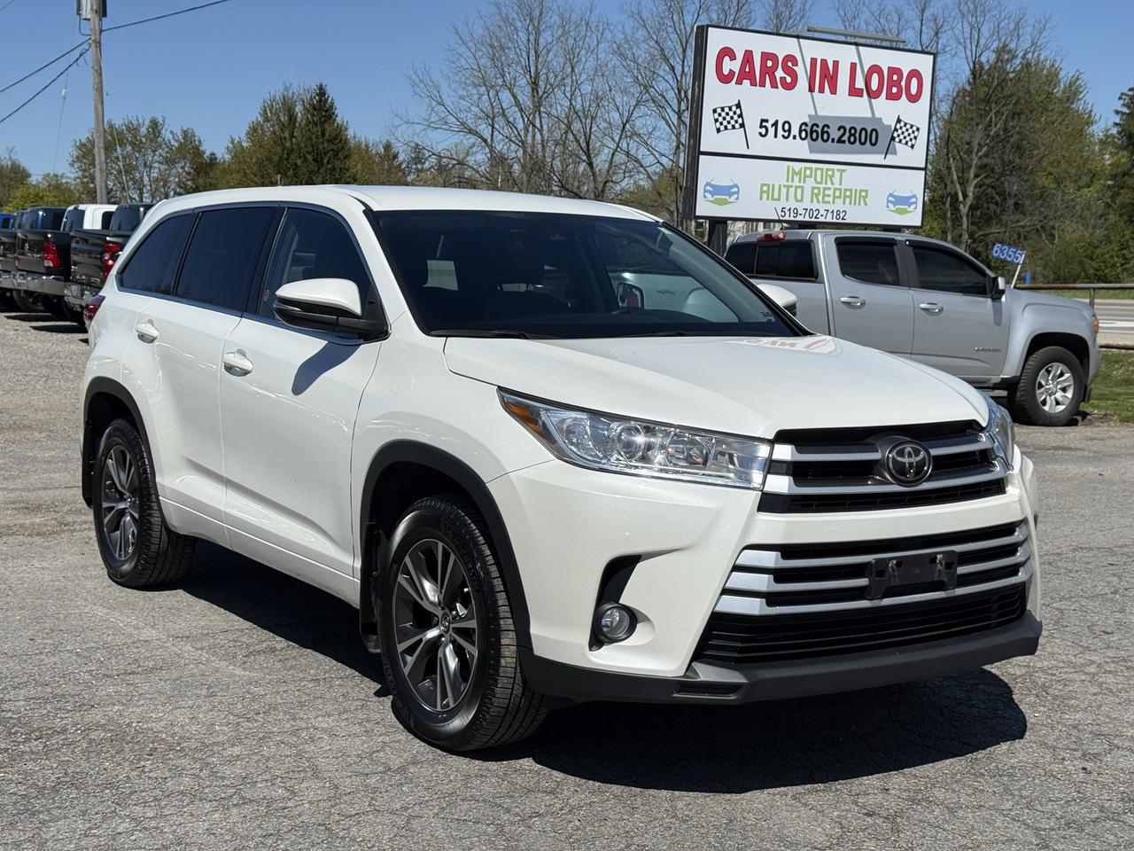 Used 2017 Toyota Highlander LE for sale in Komoka, ON