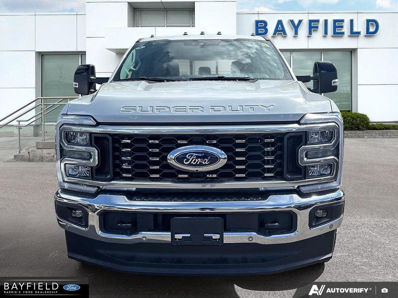 2026 Ford F-350 Lariat Photo