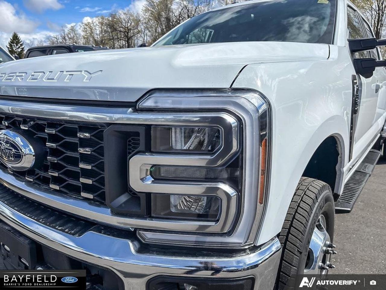 2026 Ford F-350 Lariat Photo