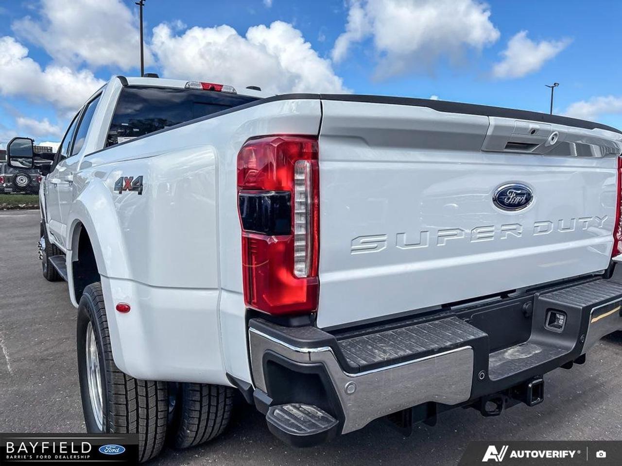 2026 Ford F-350 Lariat Photo