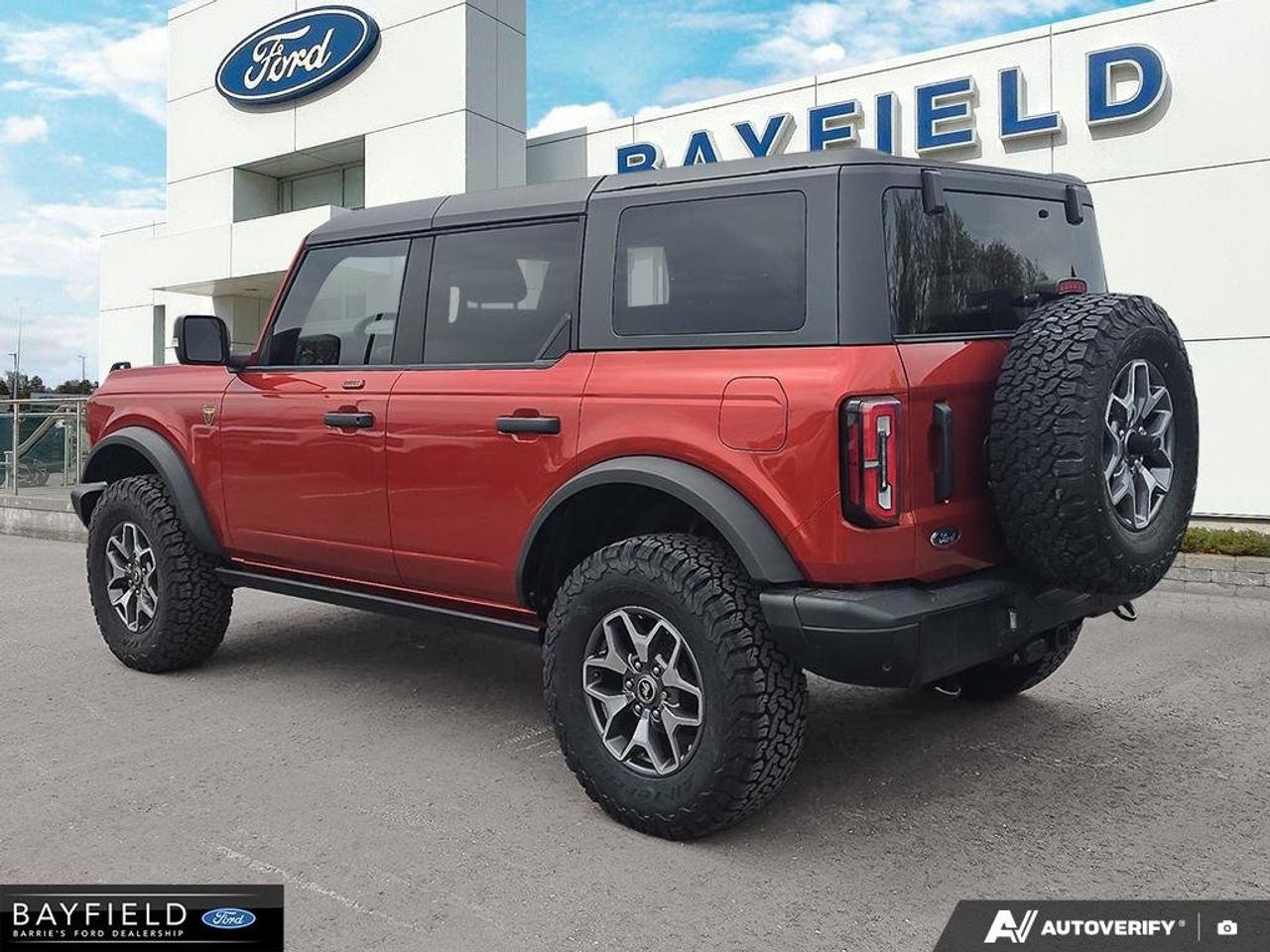 2023 Ford Bronco  Photo3