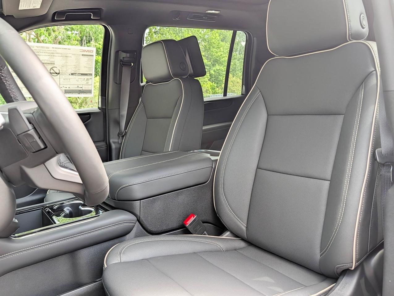 2026 GMC Yukon XL Elevation Photo