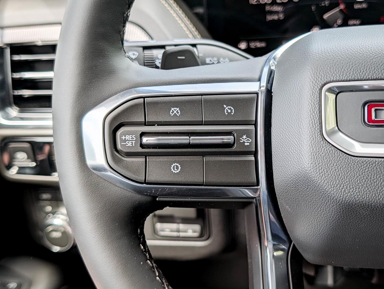 2026 GMC Yukon XL Elevation Photo