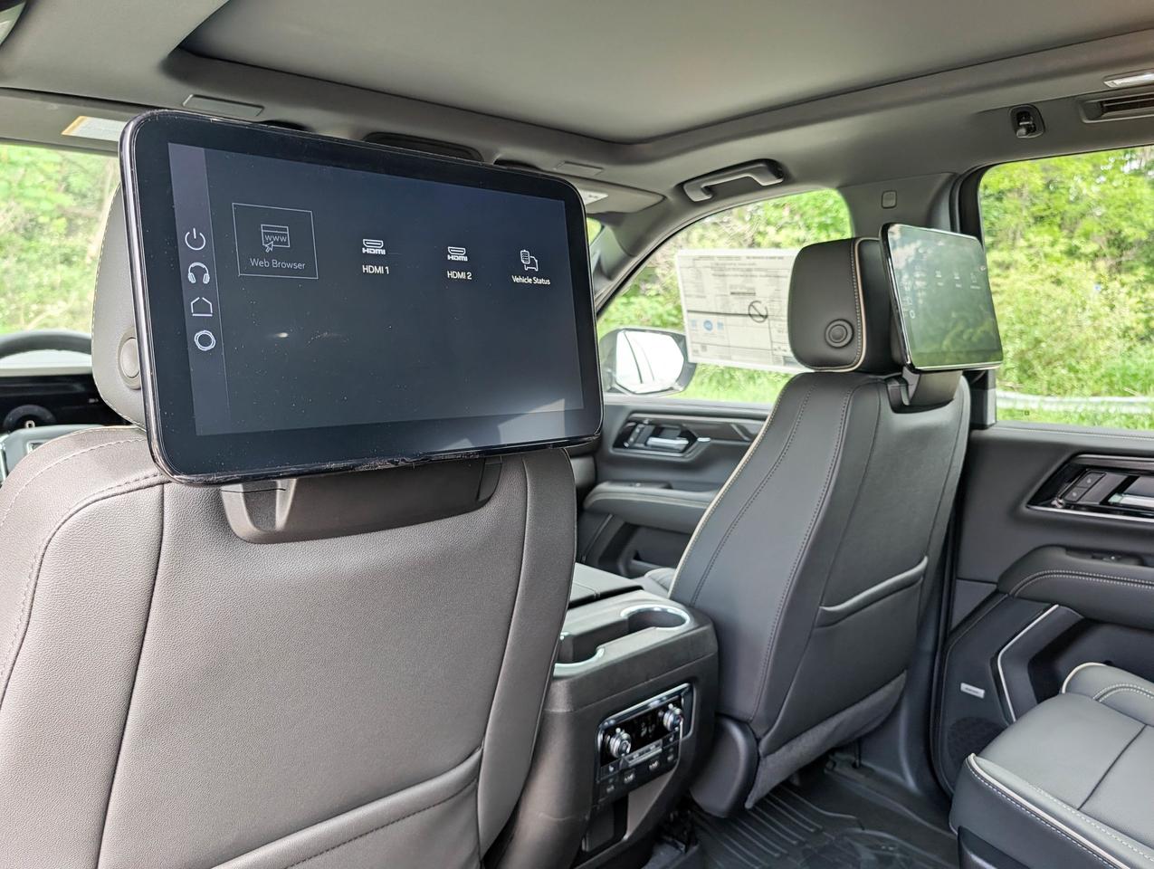 2026 GMC Yukon XL Elevation Photo