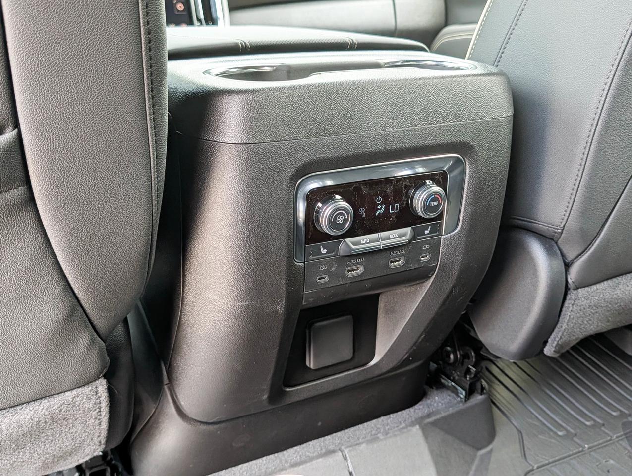 2026 GMC Yukon XL Elevation Photo