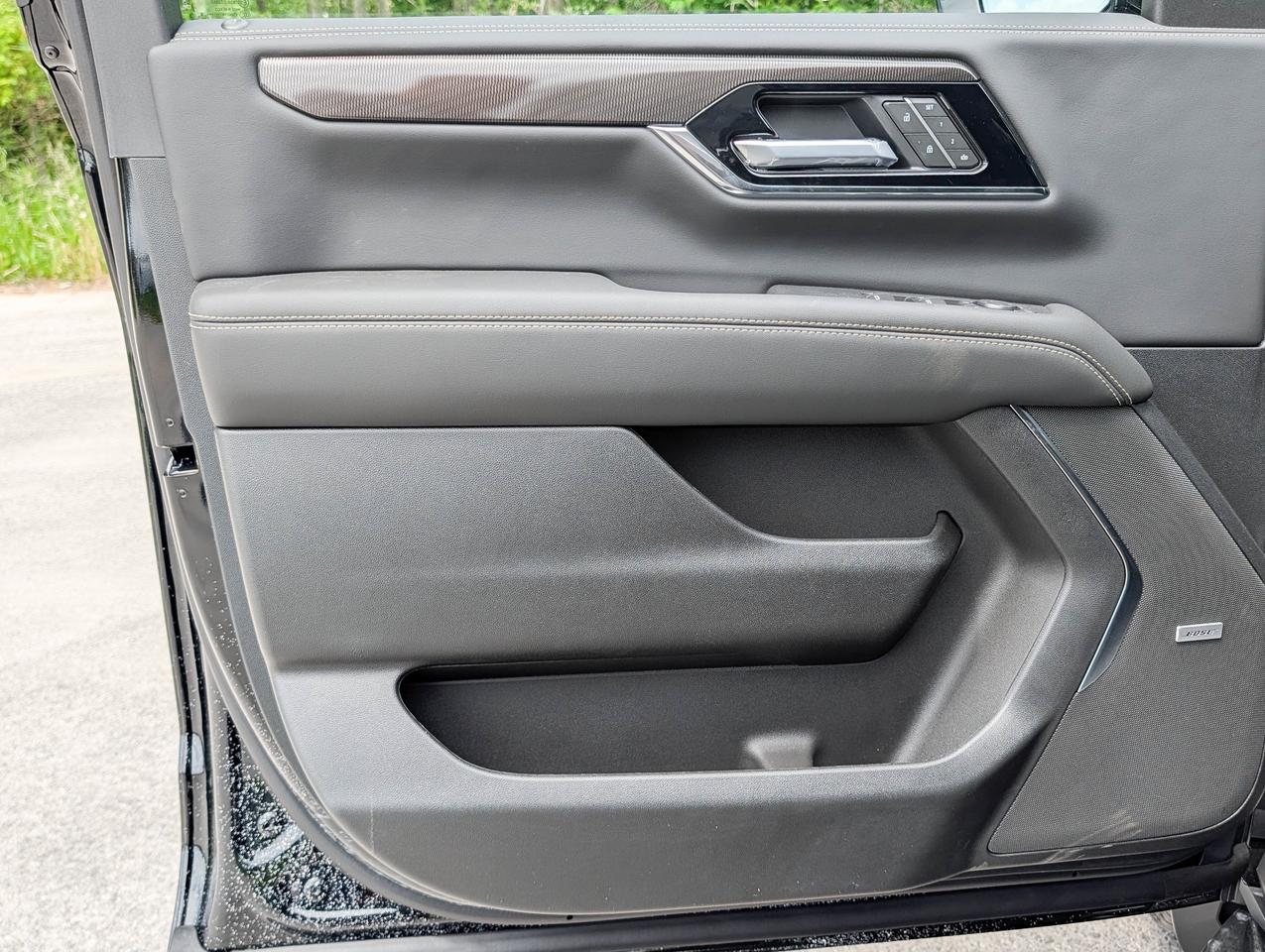 2026 GMC Yukon XL Elevation Photo
