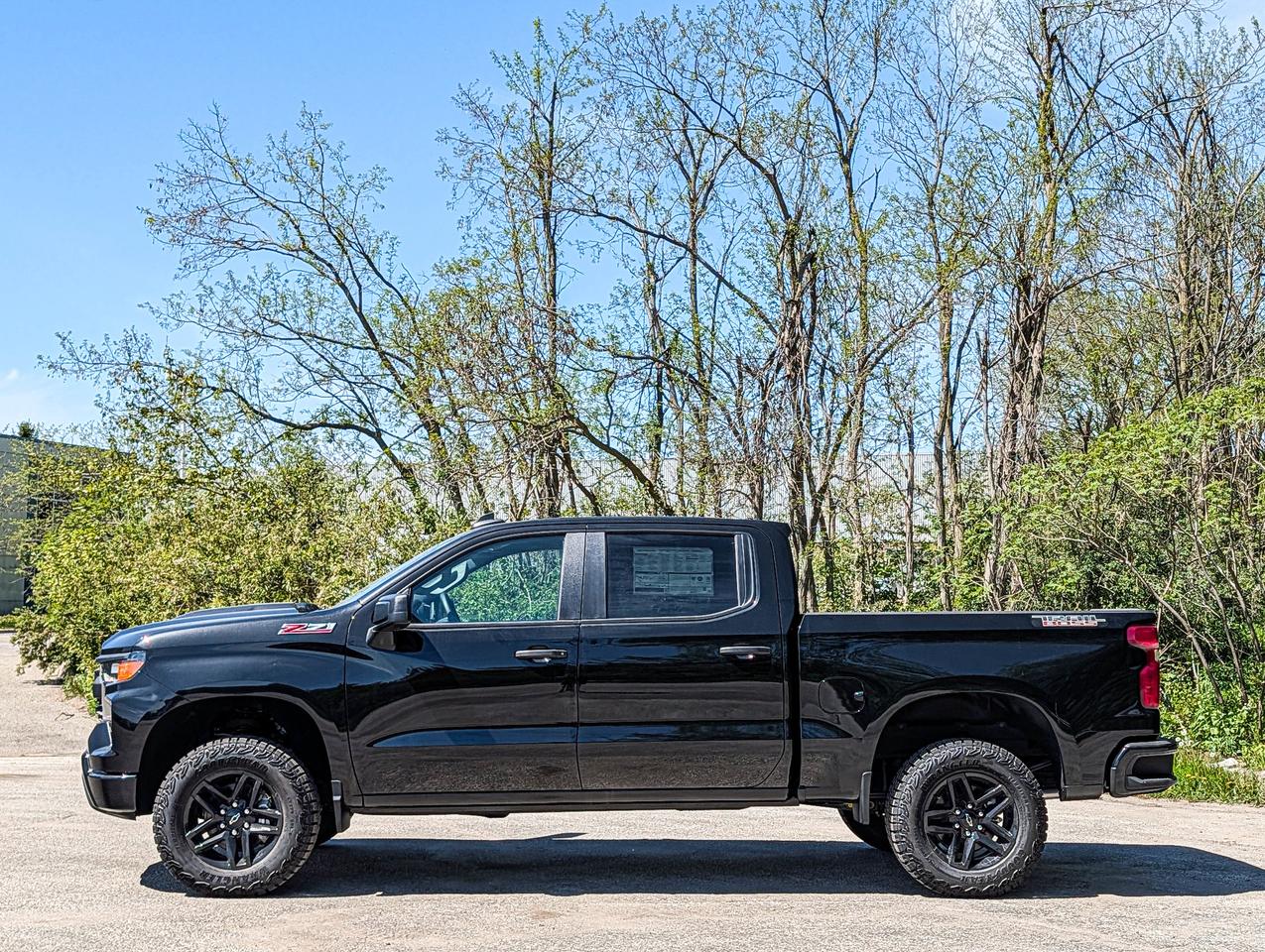 2026 Chevrolet Silverado 1500 Custom Trail Boss Photo