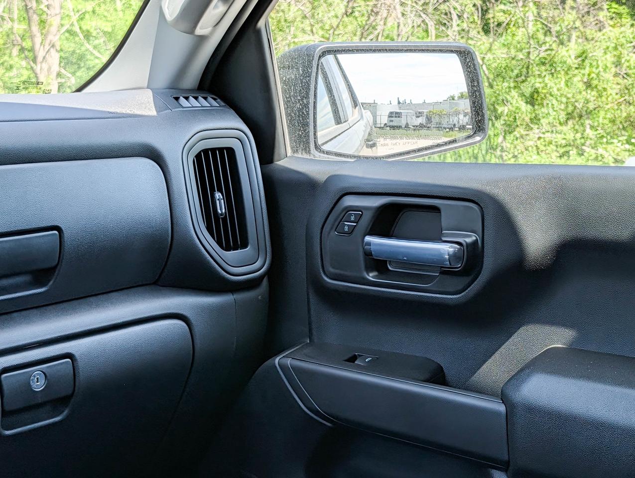 2026 Chevrolet Silverado 1500 Custom Trail Boss Photo