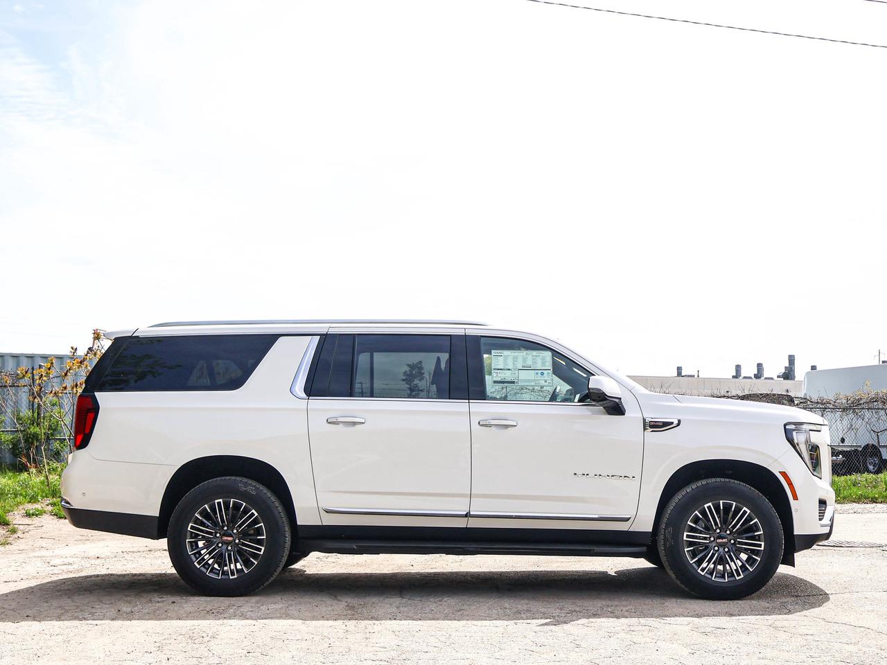2026 GMC Yukon XL Elevation Photo