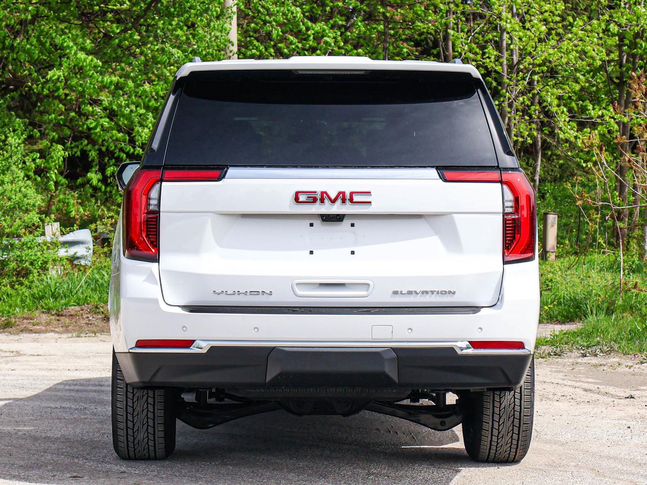 2026 GMC Yukon XL Elevation Photo