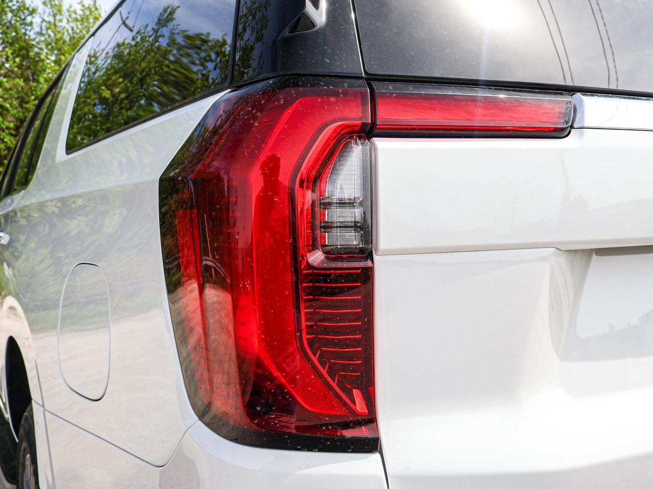 2026 GMC Yukon XL Elevation Photo
