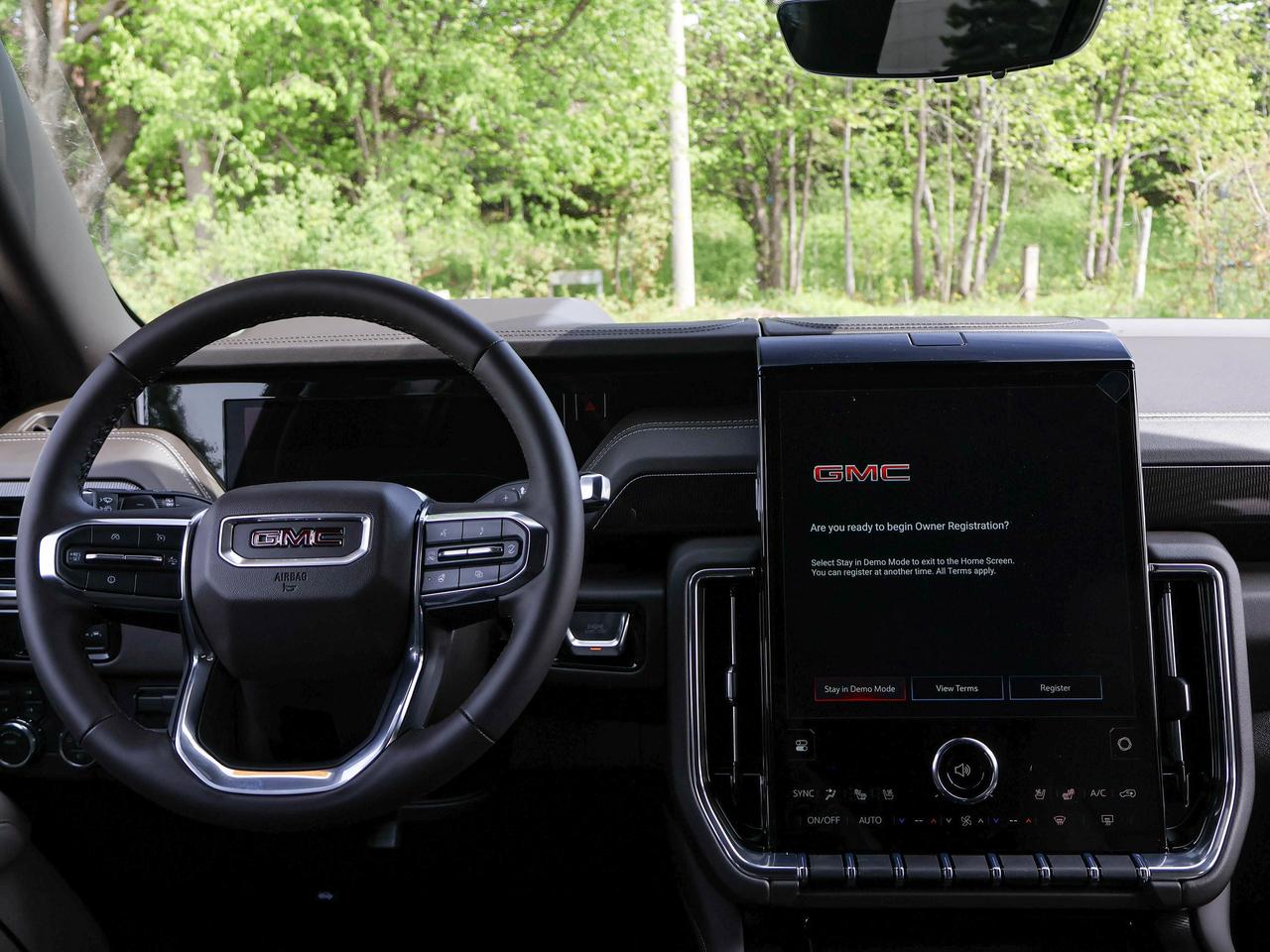 2026 GMC Yukon XL Elevation Photo