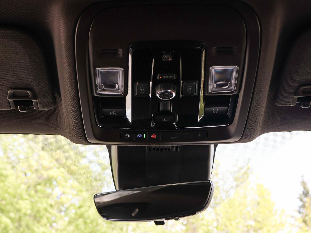 2026 GMC Yukon XL Elevation Photo