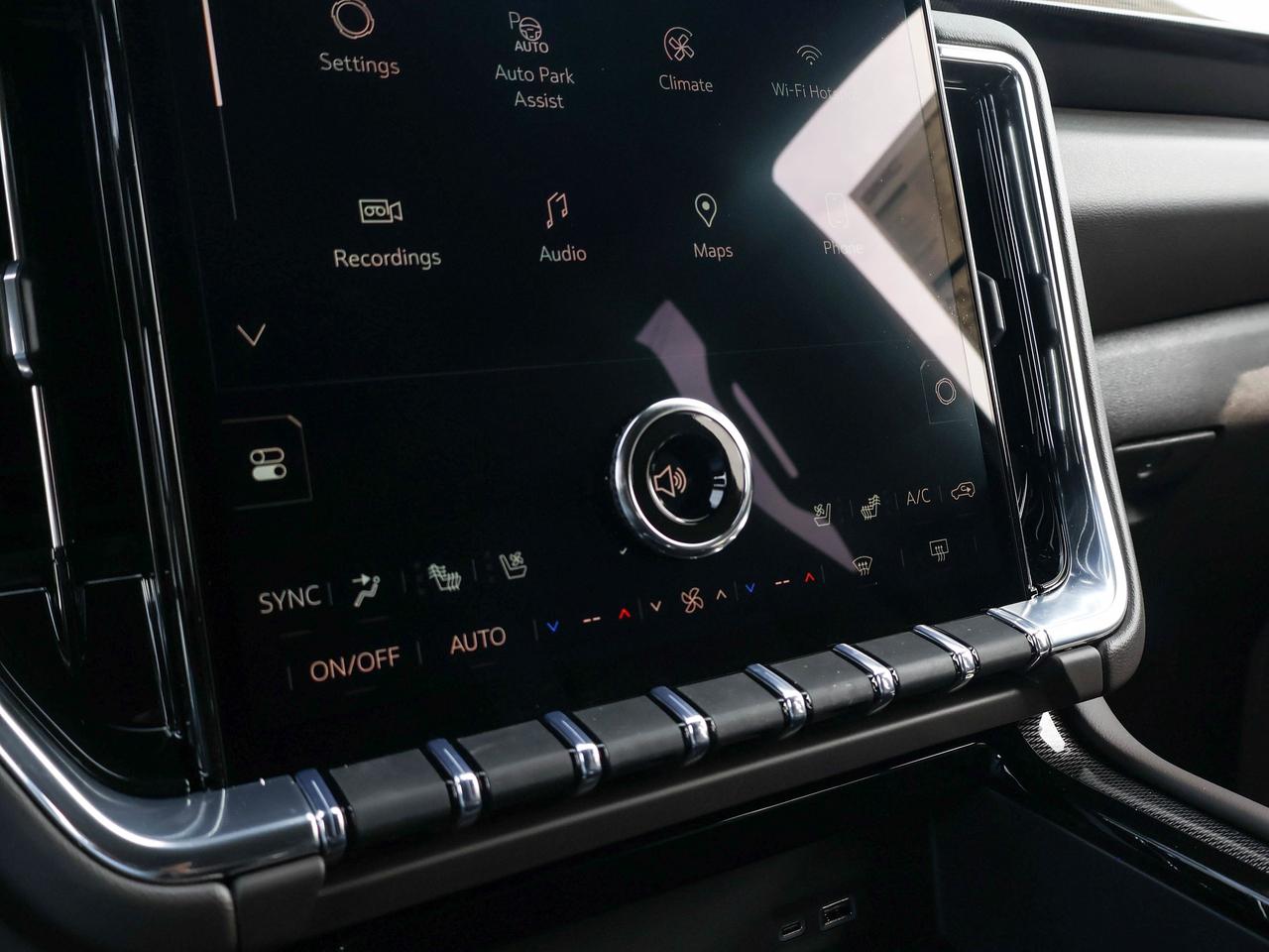 2026 GMC Yukon XL Elevation Photo