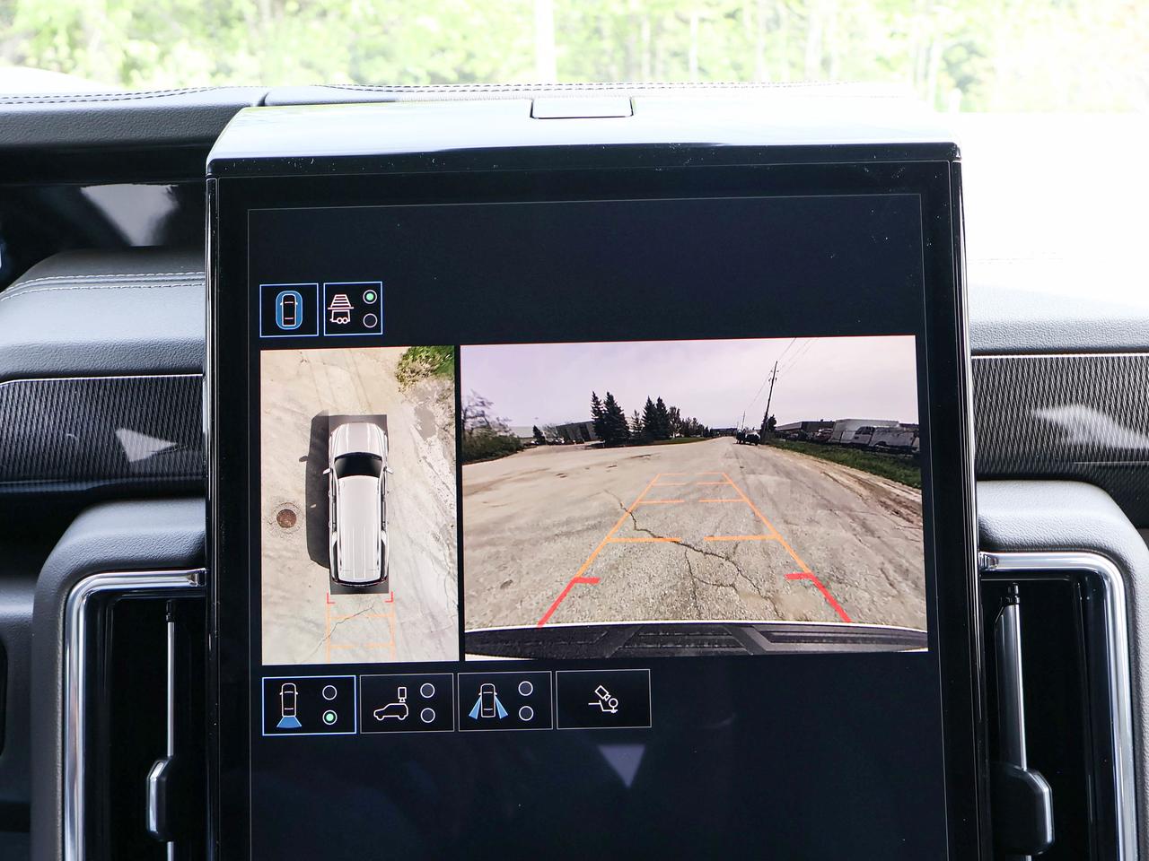2026 GMC Yukon XL Elevation Photo