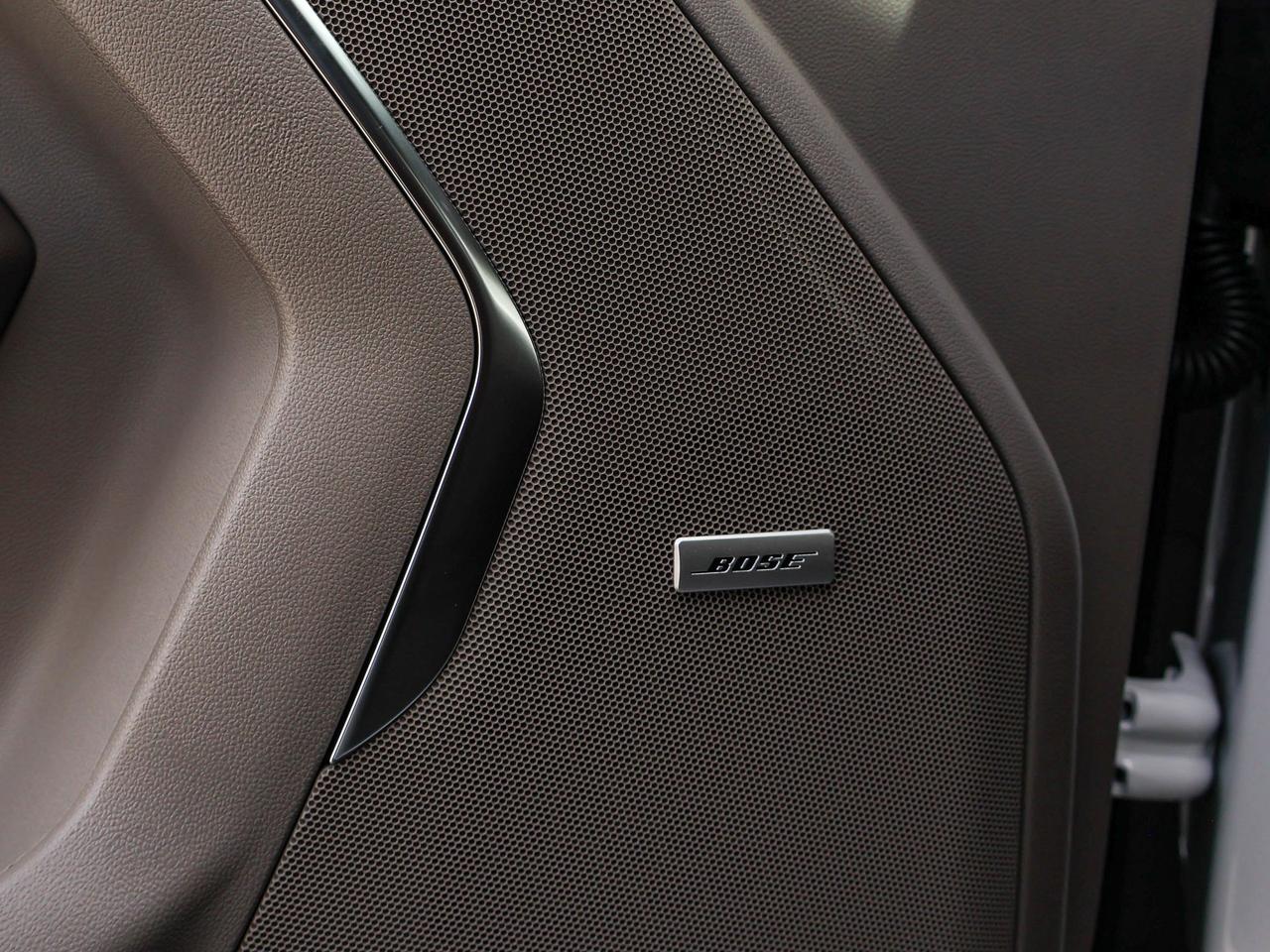 2026 GMC Yukon XL Elevation Photo