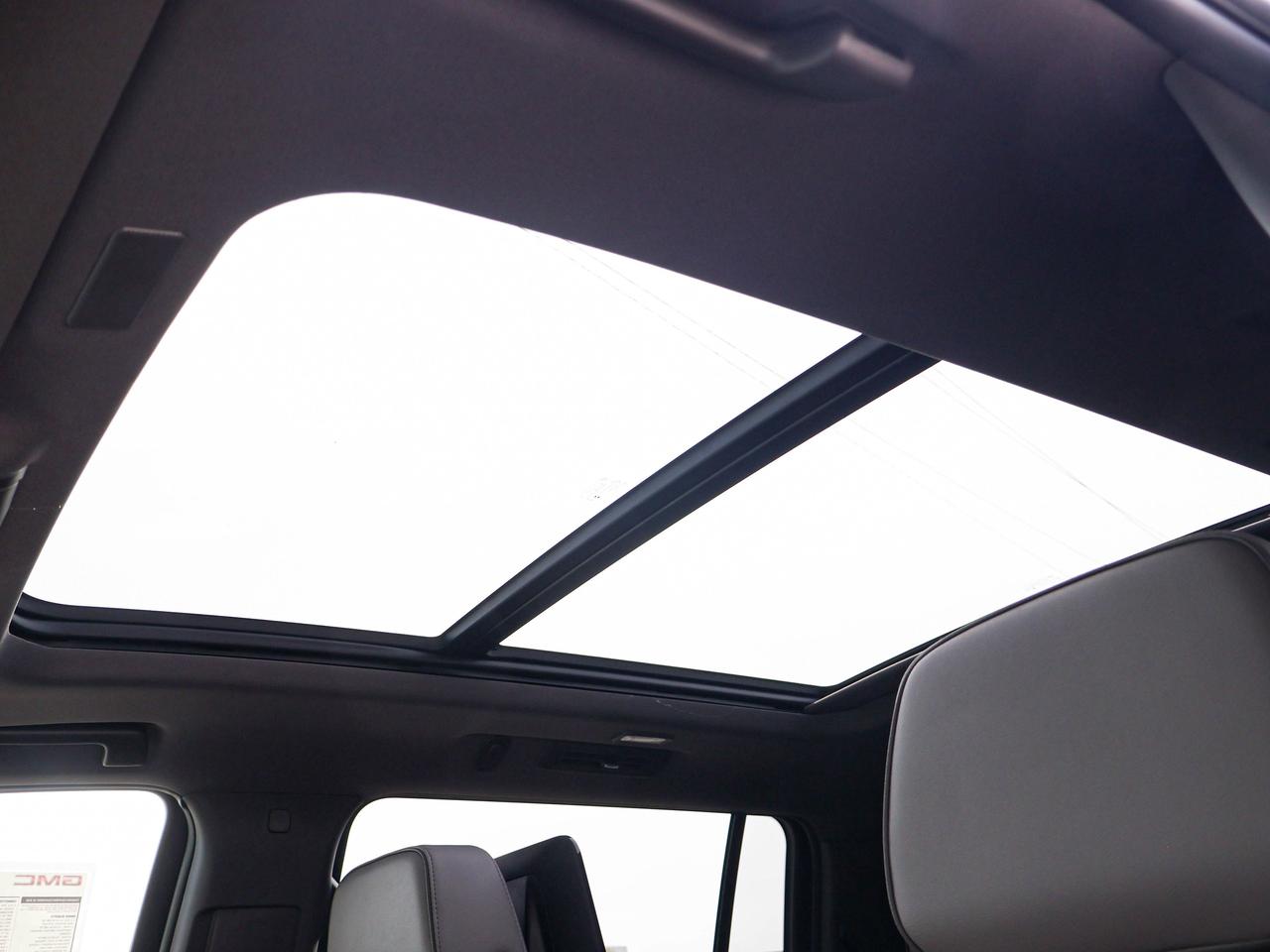 2026 GMC Yukon XL Elevation Photo