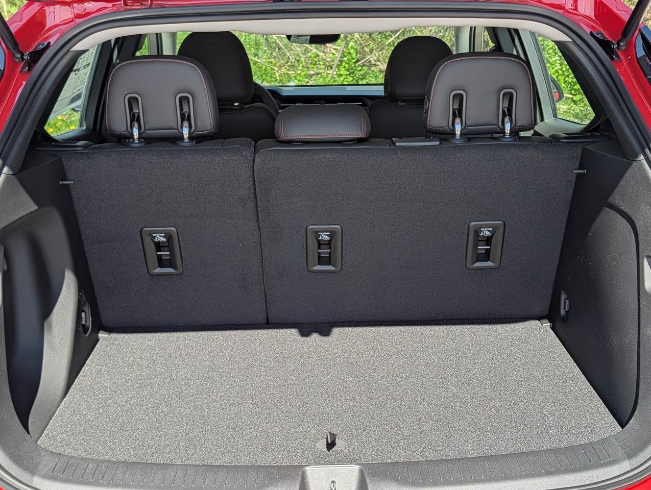 2027 Chevrolet Bolt RS Photo