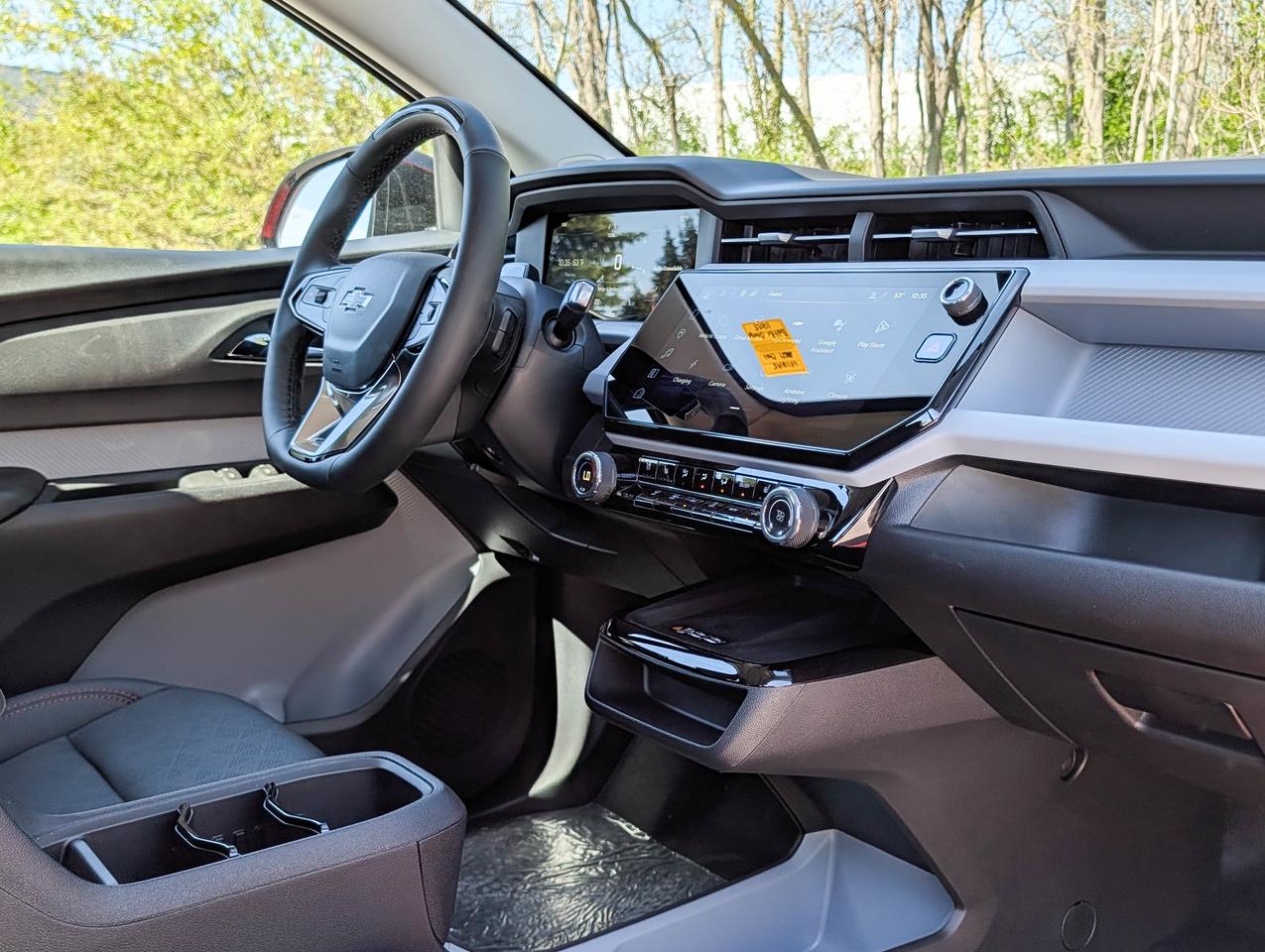 2027 Chevrolet Bolt RS Photo