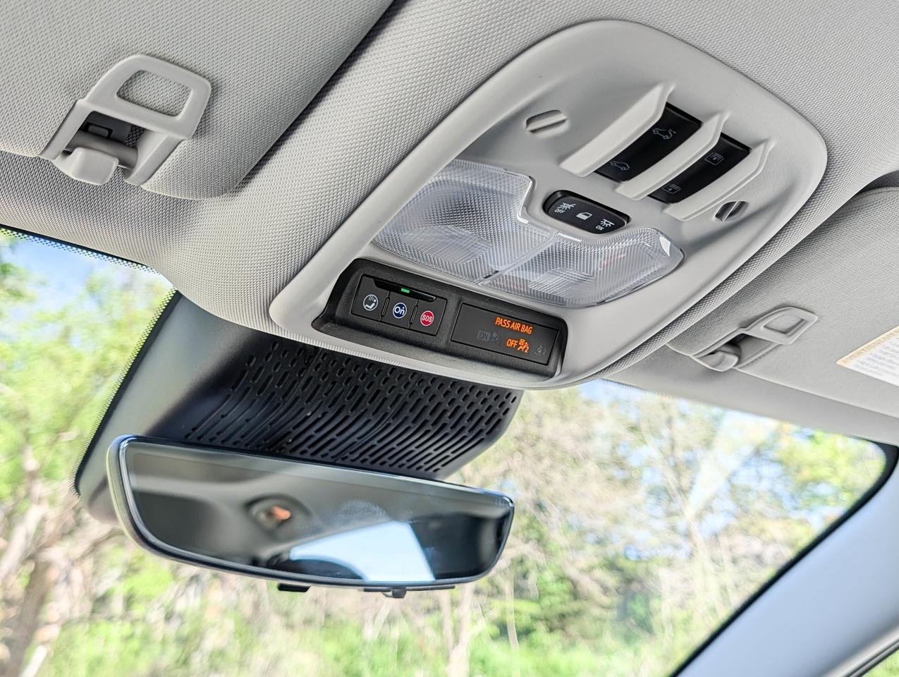 2027 Chevrolet Bolt RS Photo