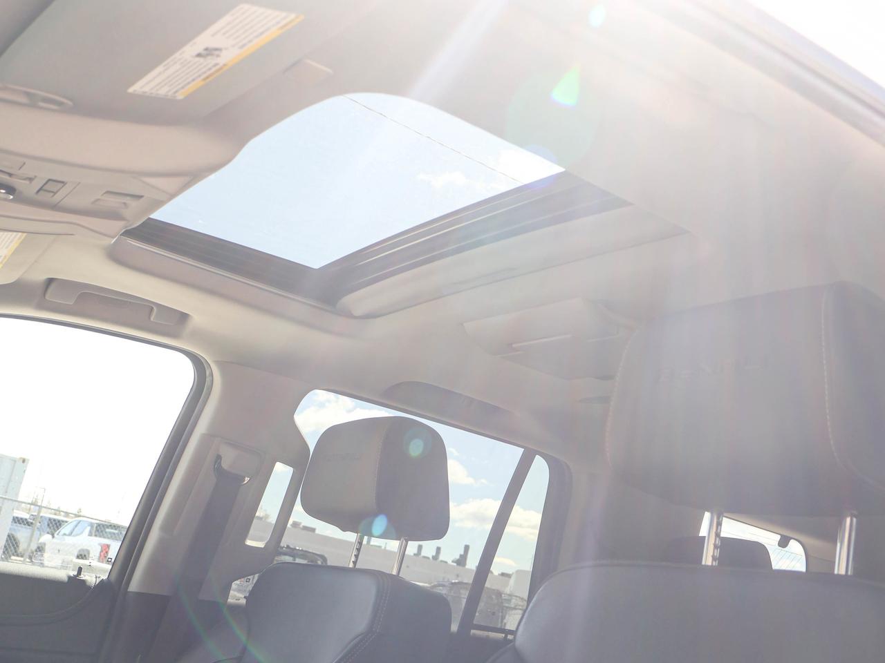 2018 GMC Yukon Denali Photo