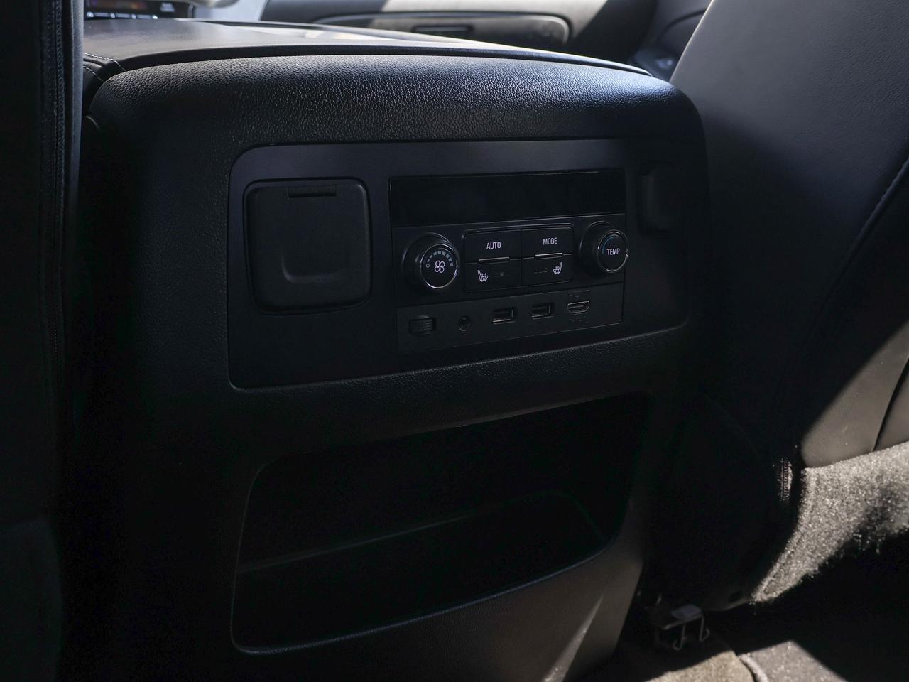 2018 GMC Yukon Denali Photo