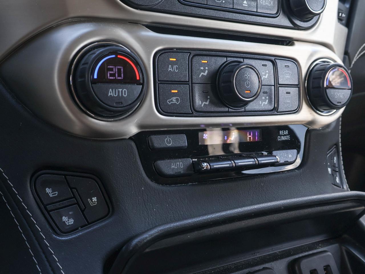 2018 GMC Yukon Denali Photo