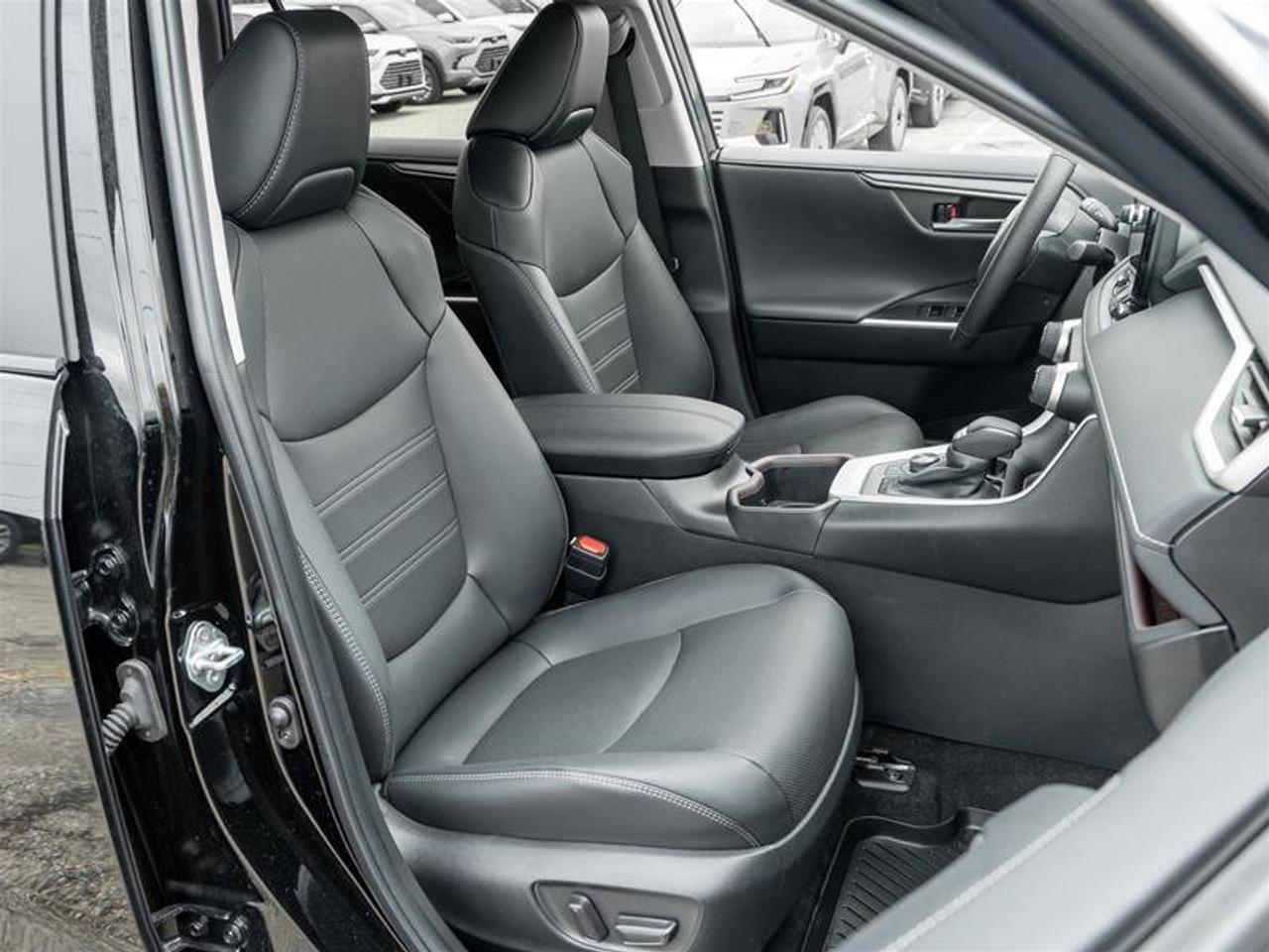 2024 Toyota RAV4 Hybrid Limited AWD Sunroof | JBL Audio | Front Cam | Vented Seats | AWD Photo