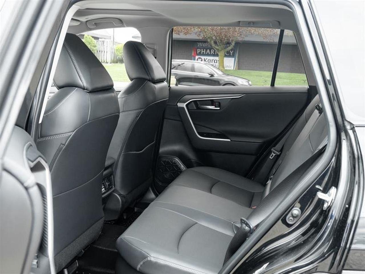 2024 Toyota RAV4 Hybrid Limited AWD Sunroof | JBL Audio | Front Cam | Vented Seats | AWD Photo