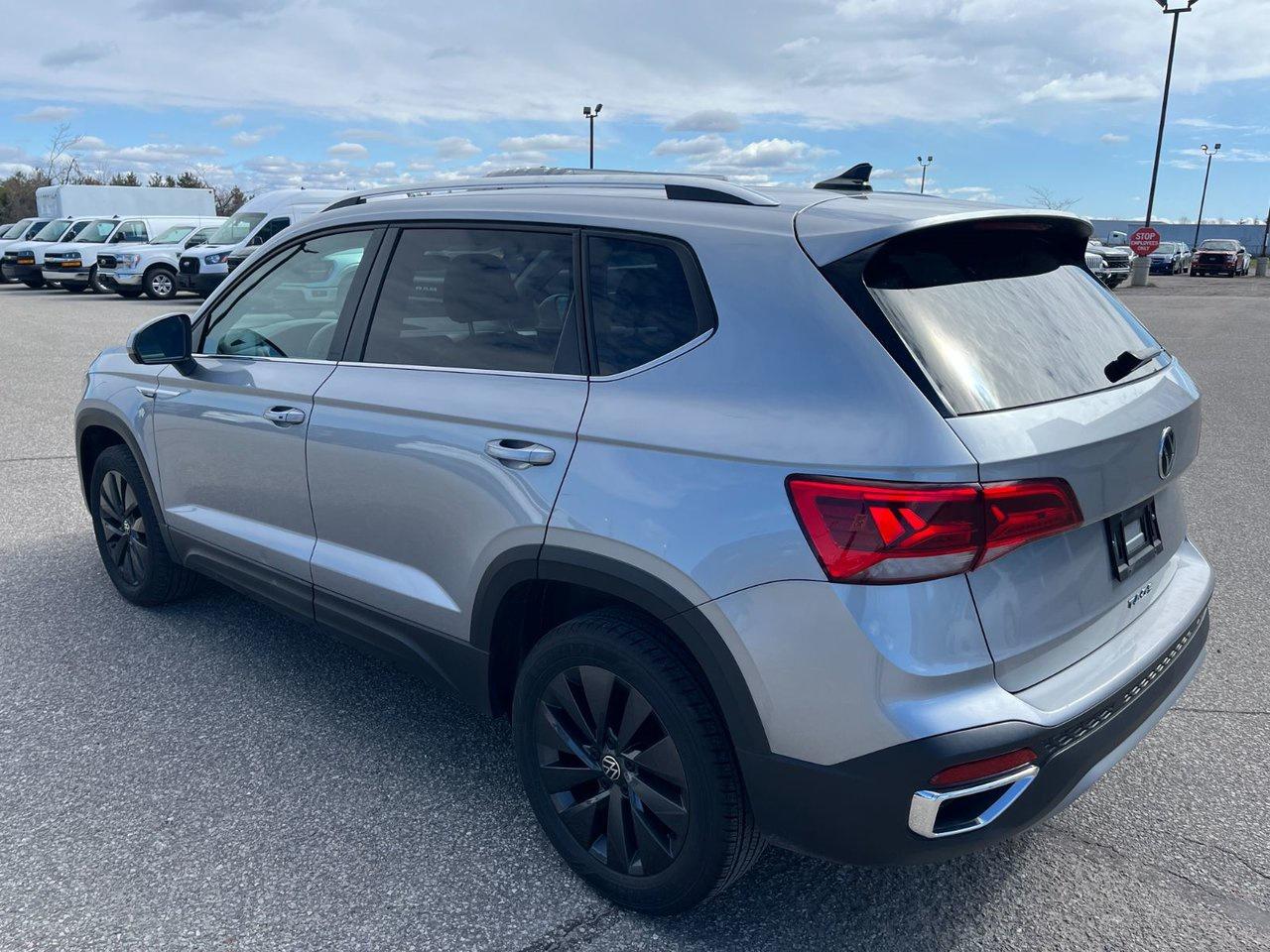 2024 Volkswagen Taos Comfortline FWD Photo