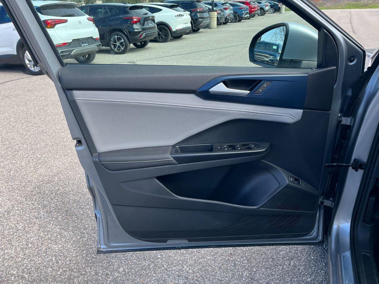 2024 Volkswagen Taos Comfortline FWD Photo