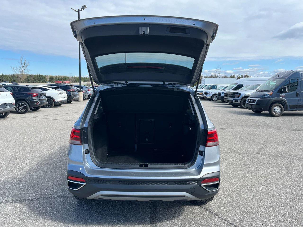 2024 Volkswagen Taos Comfortline FWD Photo