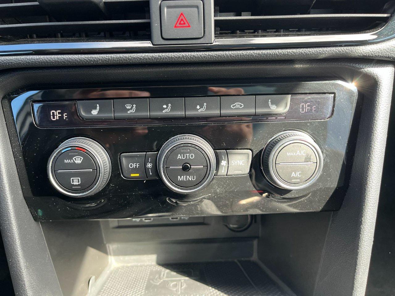 2024 Volkswagen Taos Comfortline FWD Photo