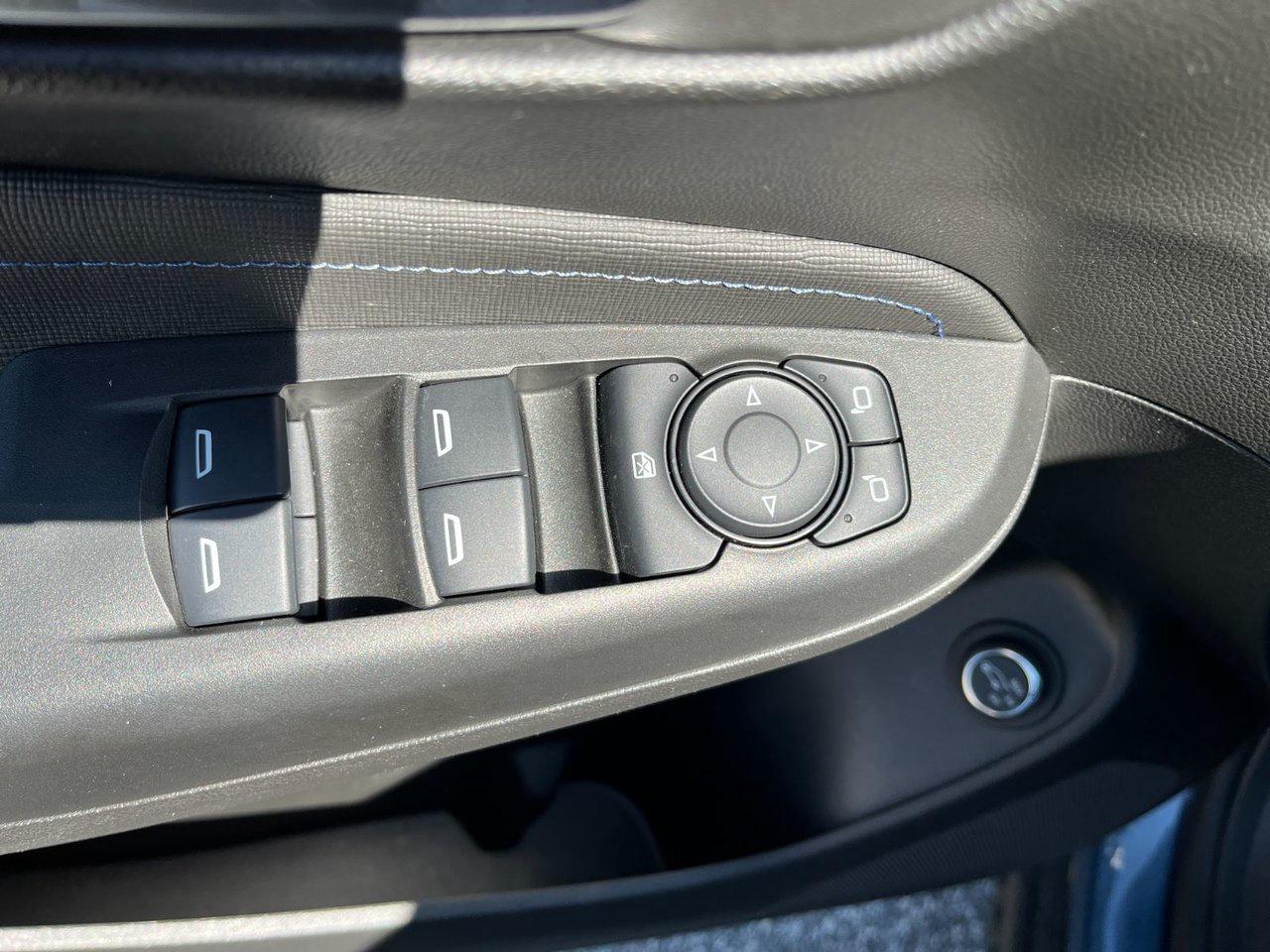 2024 Buick Envista FWD 4dr Sport Touring Photo