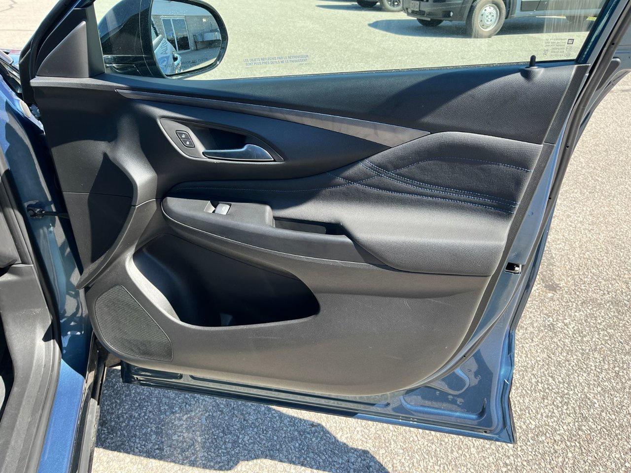 2024 Buick Envista FWD 4dr Sport Touring Photo