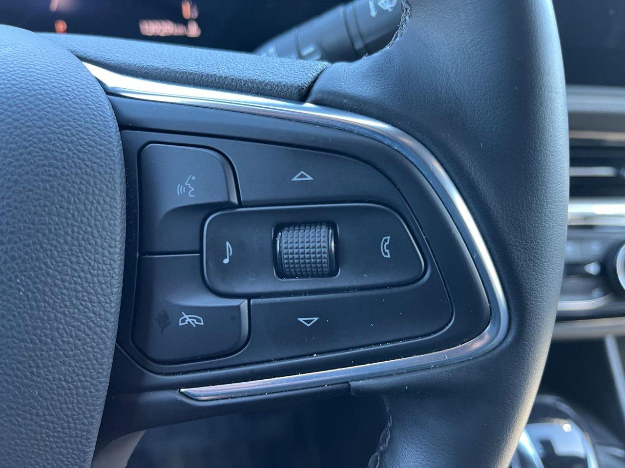 2024 Buick Envista FWD 4dr Sport Touring Photo