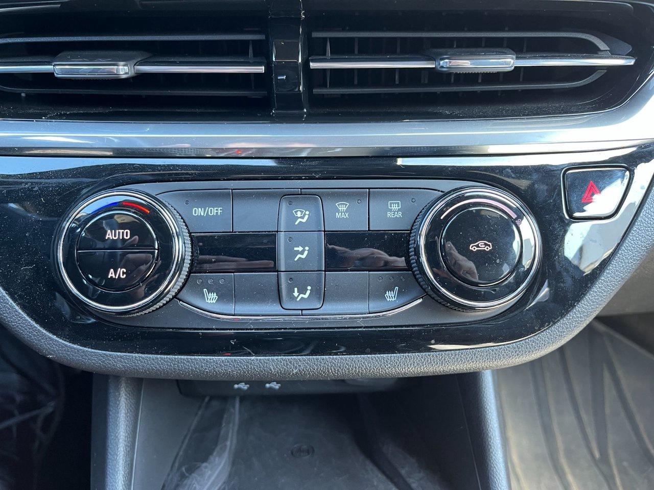 2024 Buick Envista FWD 4dr Sport Touring Photo