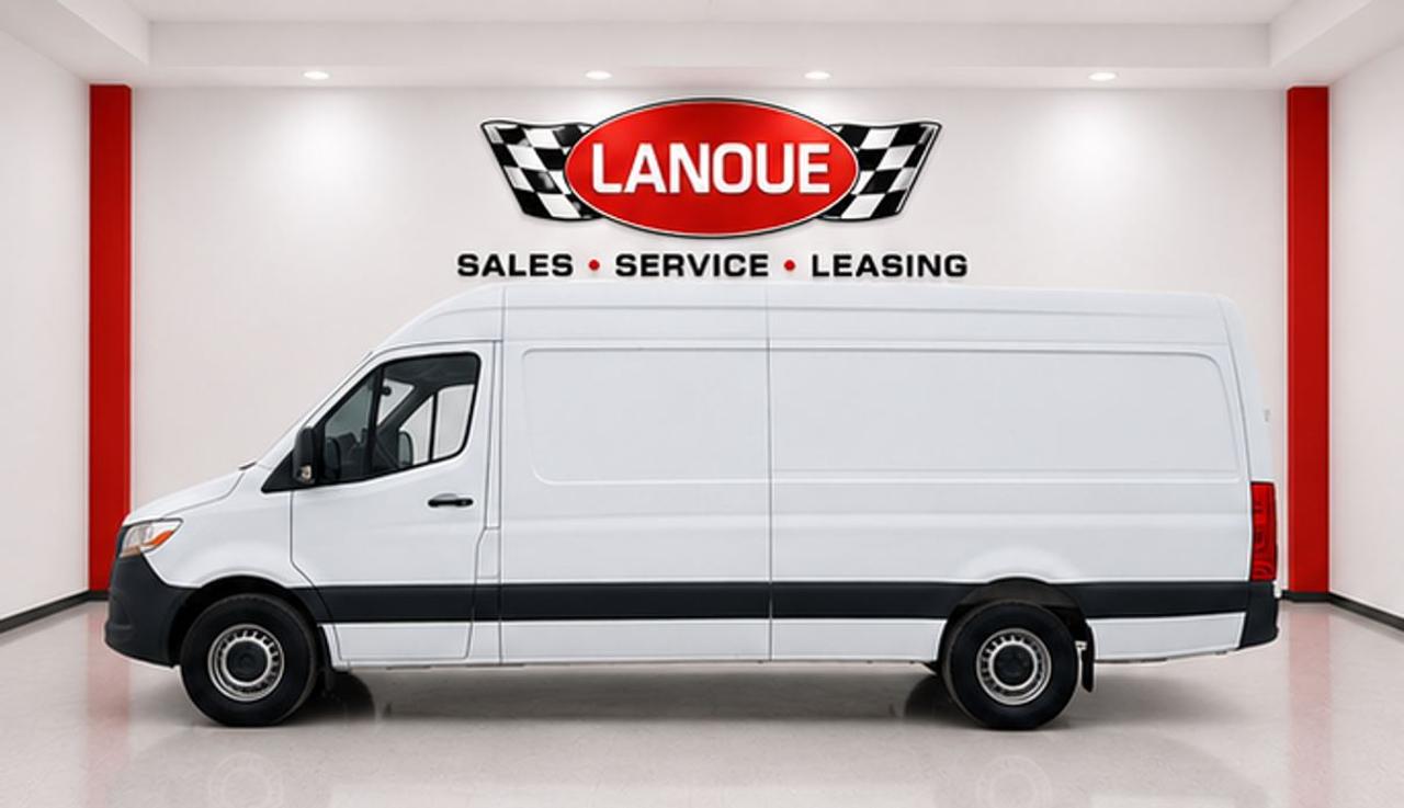 2025 Mercedes-Benz Sprinter  Photo1