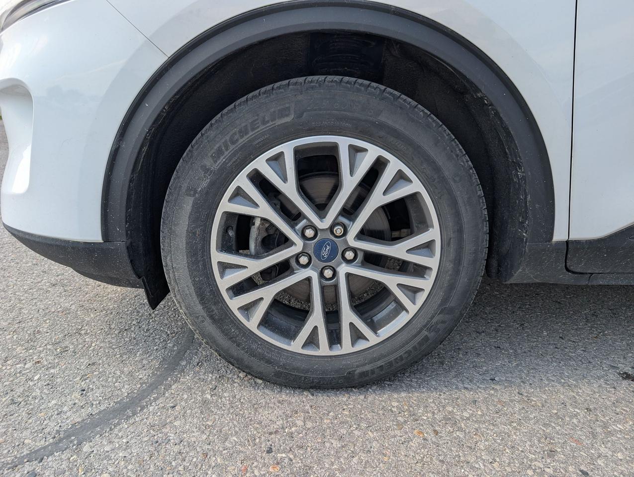 2022 Ford Escape SEL AWD Photo