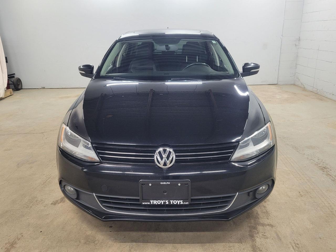 2014 Volkswagen Jetta 4dr 2.0 TDI Man Highline Photo