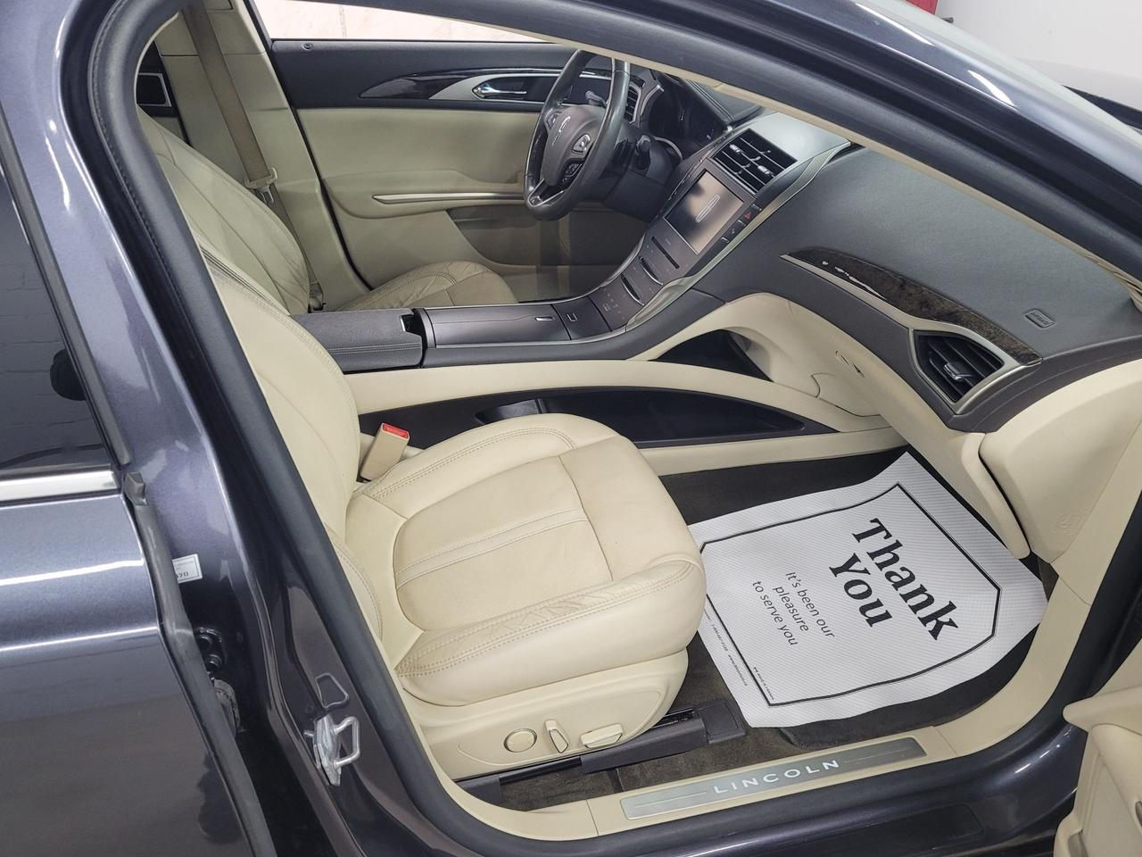 2014 Lincoln MKZ  Photo