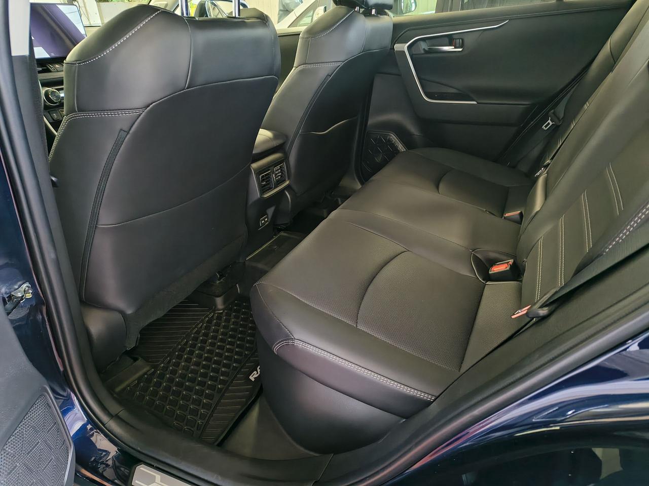 2023 Toyota RAV4 Hybrid Limited Photo