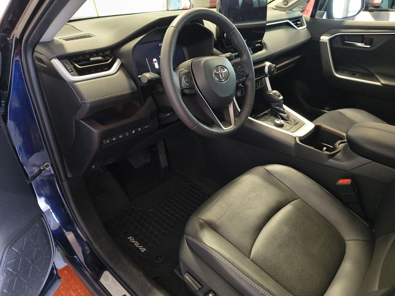 2023 Toyota RAV4 Hybrid Limited Photo