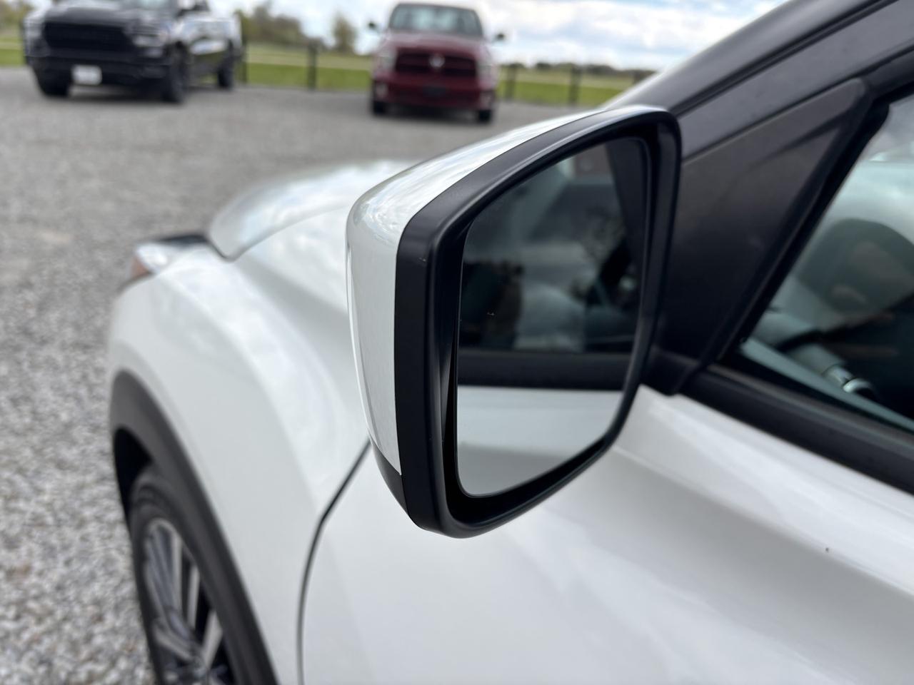 2024 Nissan Kicks SV Photo